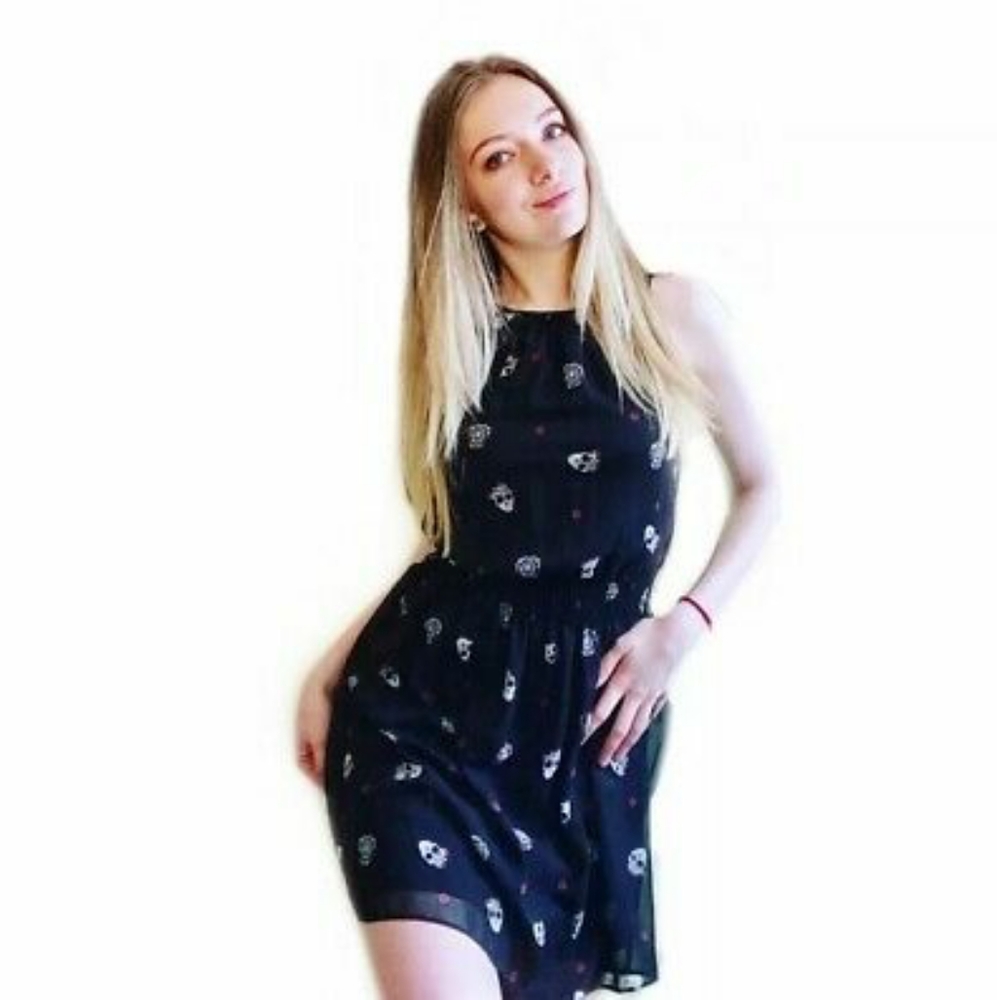 ⭐ 3/$20. Black skull Zara Dress